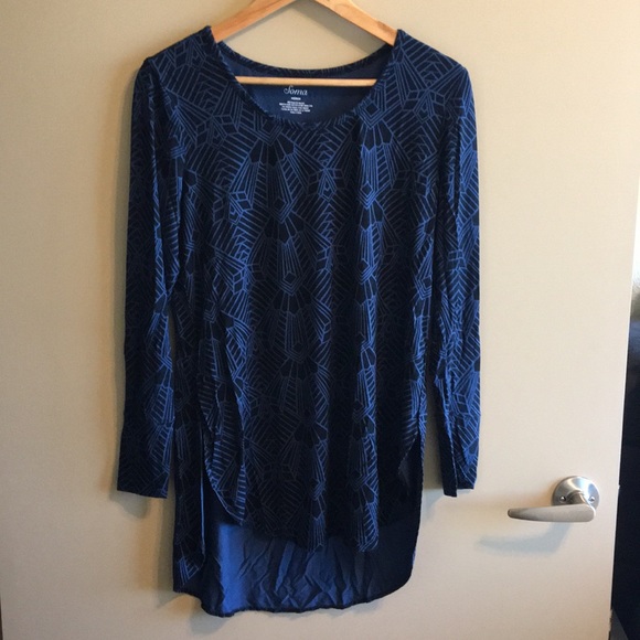 Soma Tops - Soma Black and Blue Patterned High Low Long Sleeve